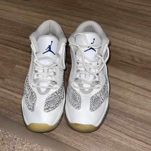 White Retro Jordan’s